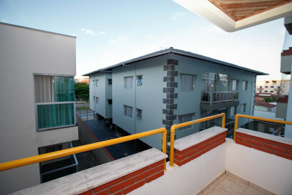 Edificio Ximenes II Apartman Ubatuba Kültér fotó